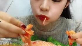 美女吃黄河蜜瓜视频大全,美女品尝黄河蜜瓜，尽享甜蜜时光