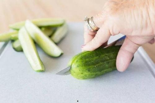 全家摆烂吃瓜视频,吃瓜视频成欢乐源泉