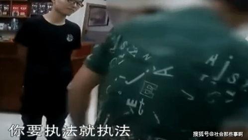 三个男生猜拳吃瓜视频,欢乐瞬间引网友热议