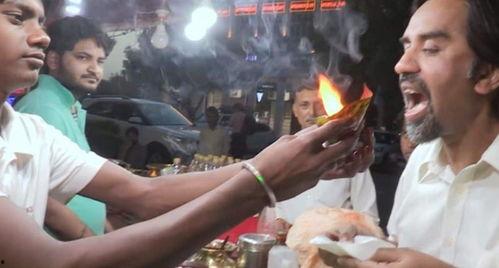 中国大妈吃瓜缅甸视频,吃瓜视频引发热议