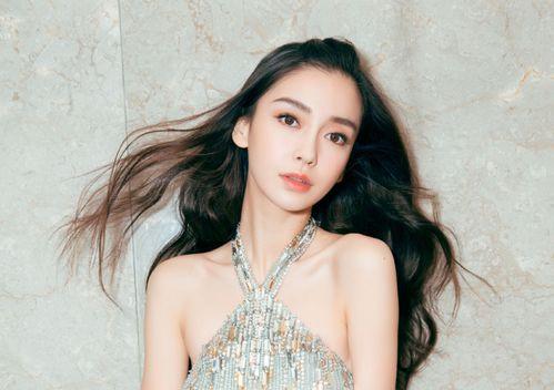 杨颖吃瓜看戏图片大全视频,捕捉明星日常趣味瞬间