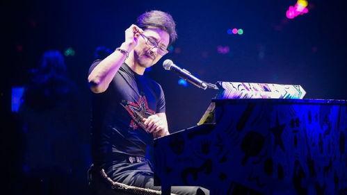 香港演唱会吃瓜事件视频,揭秘幕后真相与公众热议