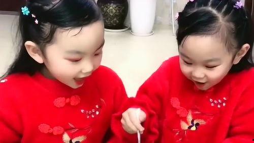 双胞胎姐弟吃瓜视频播放,这对萌娃太可爱了！