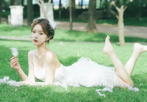 吃瓜女网红视频福利,揭秘网红吃瓜视频背后的福利诱惑