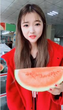 吃瓜少女的小淑女视频