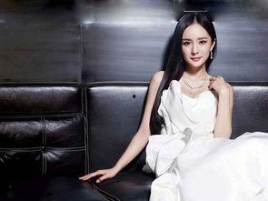 杨幂吃瓜采访视频合集,揭秘娱乐圈幕后故事