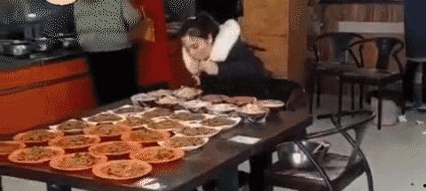 美国领馆吃瓜视频播放,揭秘背后故事与网友热议