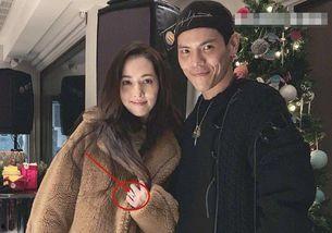 男的和女的订婚吃瓜视频,甜蜜瞬间！男女订婚现场吃瓜群众围观