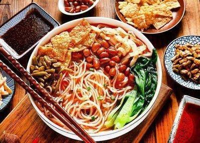 吃瓜公主吃螺蛳粉视频