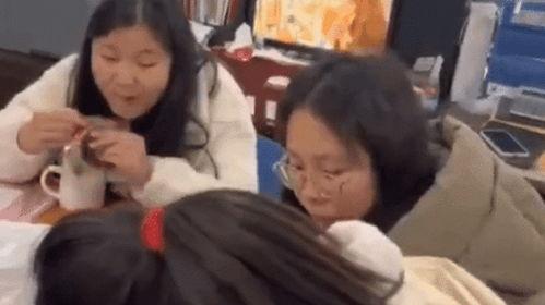 唐山女老师吃瓜视频