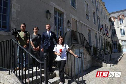 南宁吃瓜学校事件视频,校园风波背后的真相揭秘