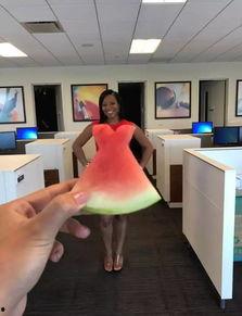 吃瓜男女拍照姿势视频