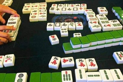 网红吃瓜打麻将视频播放,视频播放引爆网络热潮