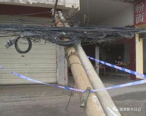 电线杆上吃瓜视频,揭秘街头巷尾的短视频文化