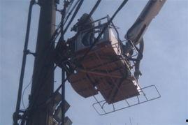 电线杆上吃瓜视频,揭秘街头巷尾的短视频文化