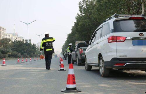 交警抓车吃瓜视频大全播放